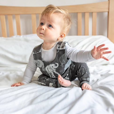 Cute 2025 baby dungarees