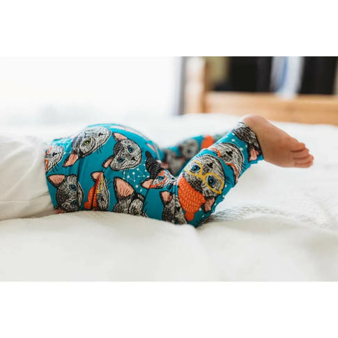 Newborn Unisex Baby Pants 0-3-6M Baby Cotton High Waist Trousers Infant  Baby Boys Girls Bag Foot Pants Even Socks Baby Leggings